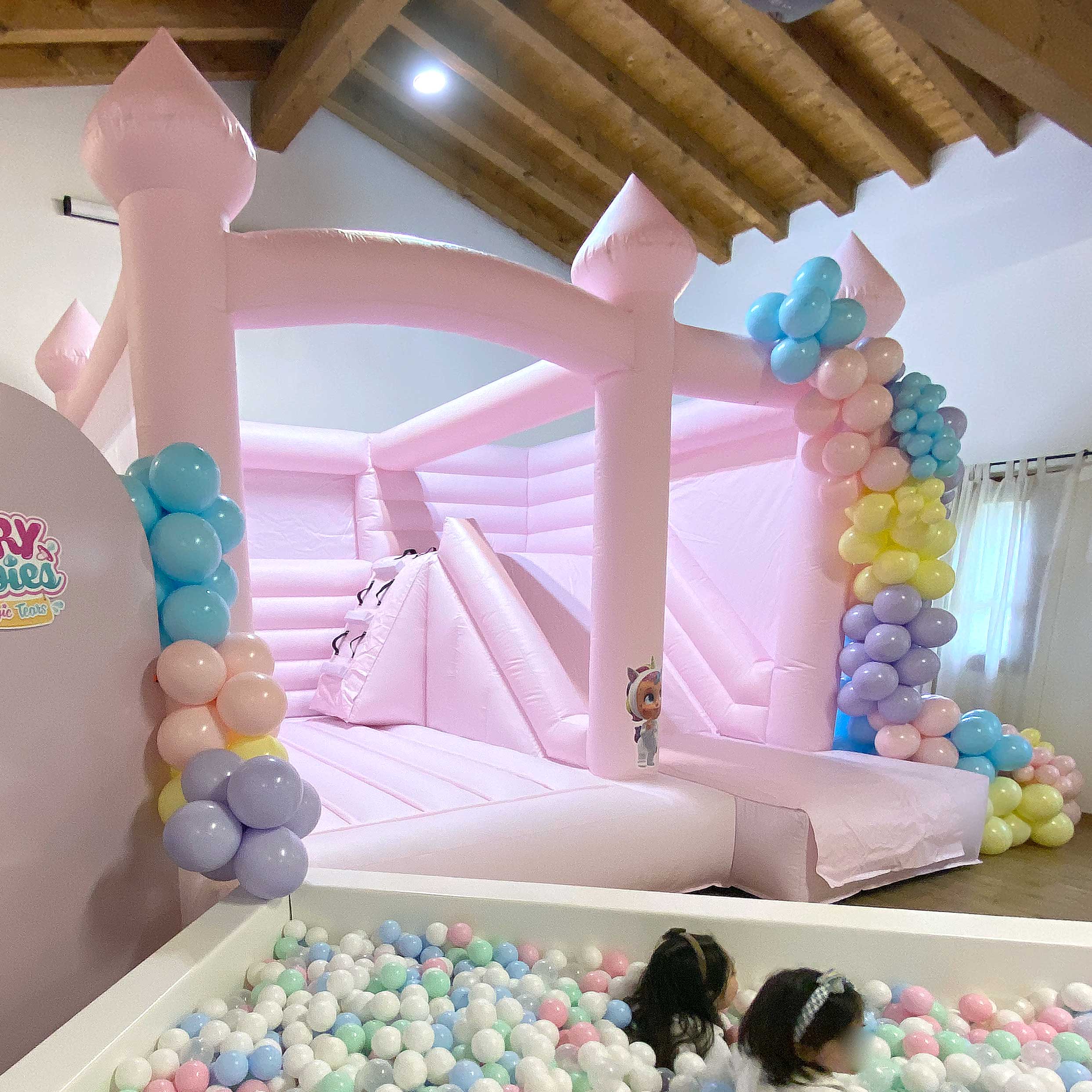 Noleggio castello gonfiabile rosa, castello gonfiabile principesse, noleggio castello principesse rosa Noleggio castello gonfiabile rosa, castello gonfiabile principesse, noleggio castello principesse rosa